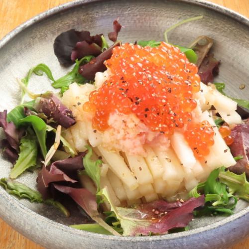 Radish, crab and salmon roe salad