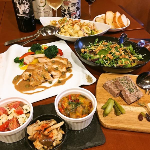 We've collected some delicious food♪ 2 types of meat course with 120 minutes of all-you-can-drink included, last order 15 minutes in advance
