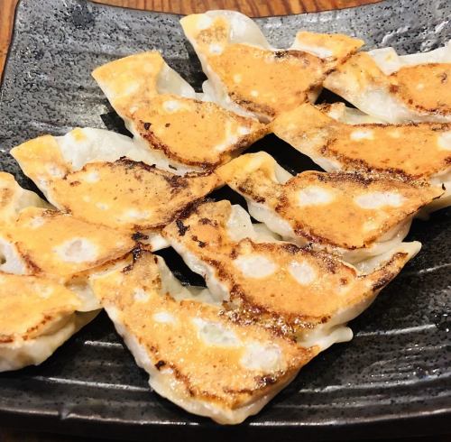 当店自慢◎手作り焼餃子★