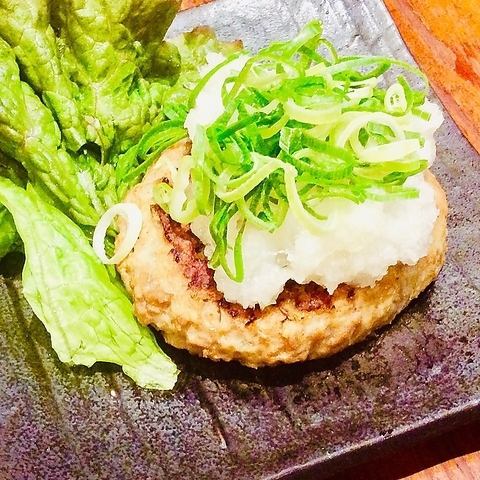 おろしハンバーグ／マヨチーズハンバーグ／牛しゃぶポン酢　各