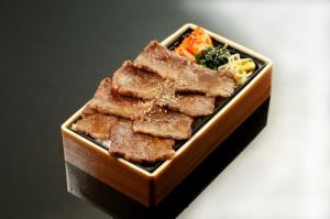 和牛上ロース弁当