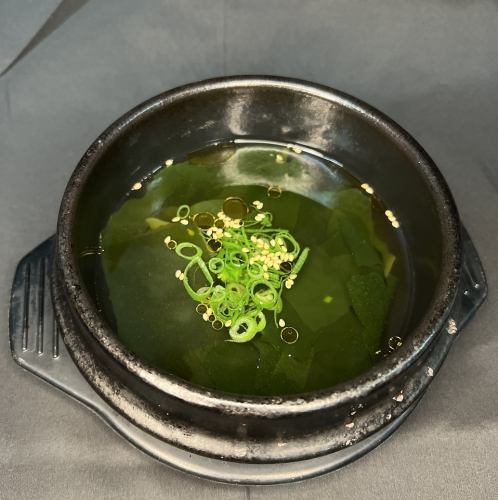 わかめスープ