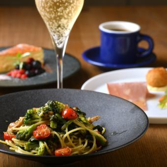 【Essenceアニバーサリーコース】ウェルカムドリンク/前菜盛合せ/デザートプレート/カフェ付