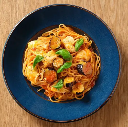 Fried eggplant and mozzarella in tomato sauce