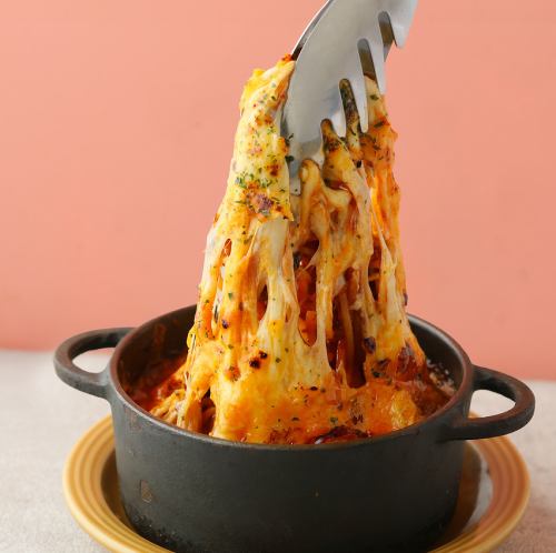 チーズボロネーゼパスタ