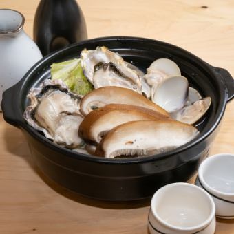 清酒蒸牡蠣和蛤蜊