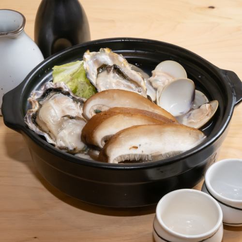 清酒蒸牡蠣和蛤蜊
