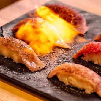 【当店人気No.１◎】当店の自慢ローストビーフ肉寿司が堪能できる◆全8品＋2時間飲み放題