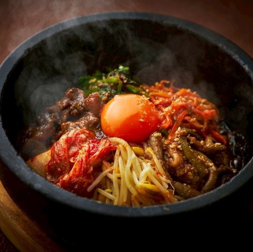 黒毛和牛100％レアハンバーグランチ　200g