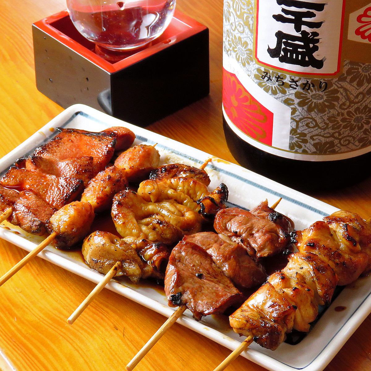 An old-fashioned popular izakaya that has been in business for over 60 years.
