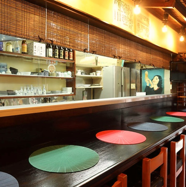 【One person is willing to do it!】 Reasonable price and easy-to-stop counter.The usual saku drink after work is also a satisfying feeling with sticking skewers · dishes one-sided dish! The counter that can enjoy conversation with the staff is the special seat of Senshi.