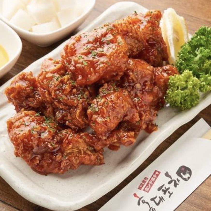 韓国の夜市のような活気あふれる横丁に合計5軒の専門店が登場♪