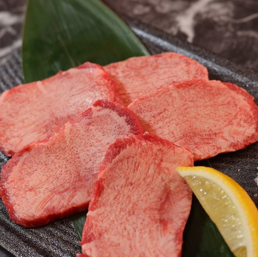 Enjoy a luxurious moment in Tokyo where you can enjoy A5 rank Imari beef, which is famous for its taste.
