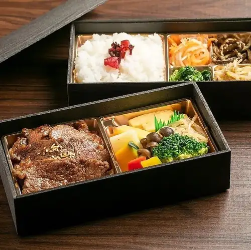 謹製 黒毛和牛A5ランプ二段御膳