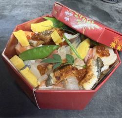 海鮮ちらし