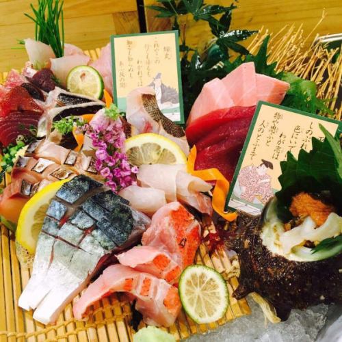 [Fish to be scrutinized and procured] Enjoy fresh seafood at the sushi restaurant