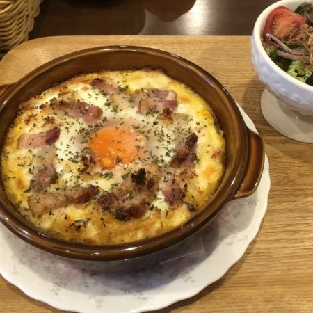 【ランチに♪】『サラダ+ひまわりドリア＋コーヒーセット』　1.280円　(税込)
