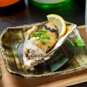 広島産大きな焼き牡蠣