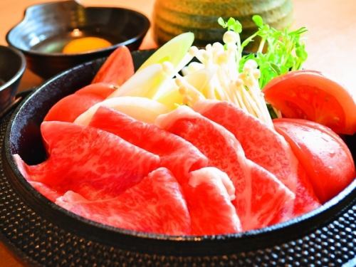 A banquet course that includes "Agu pork shabu-shabu" and "Kuroge Wagyu beef tomato sukiyaki" starting at 5,500 yen (tax included)
