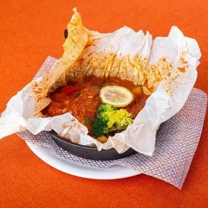白身魚のトマトブレゼ