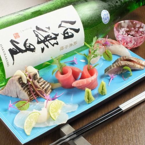 【生鱼片5种拼盘】550日元（含税）～/享受鲜鱼的美味♪