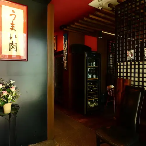 A tranquil adult space where you can forget the hustle and bustle of the city.