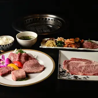 [Today's Special Course/USA Tongue] A 14-course meal featuring Ishigaki beef sirloin and thick-cut salted tongue.