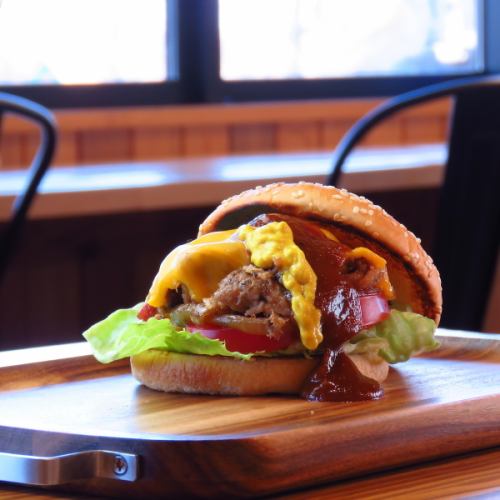 絶品!【プルドポークバーガーセット】