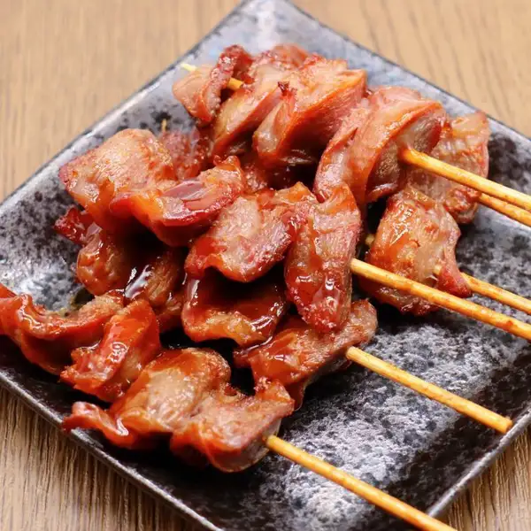 北海道産豚肉を使用!柔らかくジューシーな旨味と甘みが広がるこだわりの串焼き♪