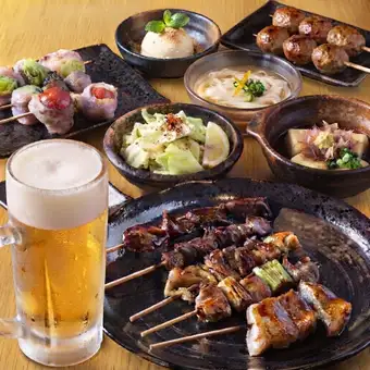 5000日圓【伊呂波全享套餐】從豬肉串、蛋捲到烤海鮮，應有盡有！含2小時無限暢飲。