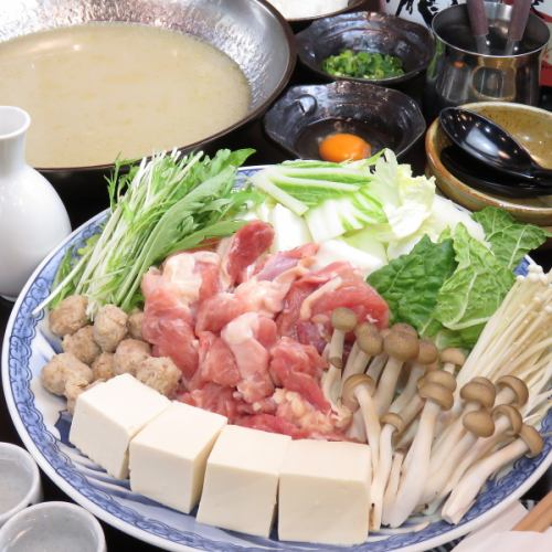 Warm hot pot dishes ☆ Tori nabe 2160 yen (tax included) for 2 people