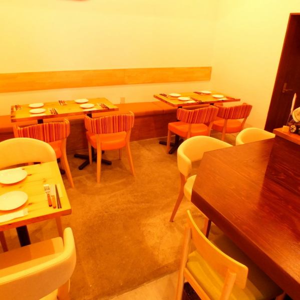 A shop where you can charter a small number of people near Kashiwa Station !! Please talk about the charter for 10 people size !! One floor You can use a single room using a single room.Reception parties which used the table widely and extensively using the interior were also very popular.