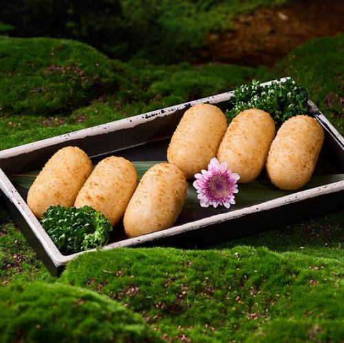 黒蜜入り揚げ餅