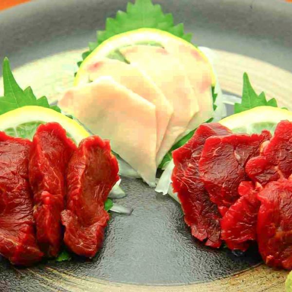 Recommended! 3 kinds of horse sashimi