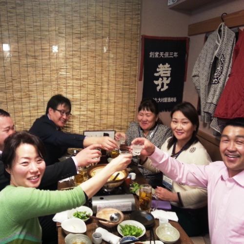 【宴会風景】皆で日本酒で乾杯☆