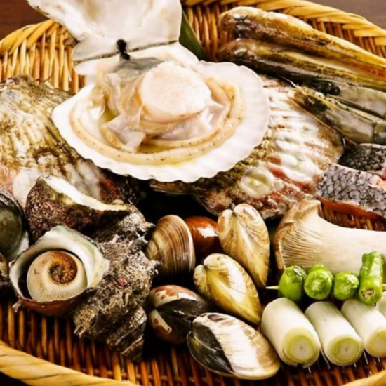 從東加古川步行3分鐘♪還有以本店引以為傲的海鮮和單點菜餚為特色的自助餐方案。