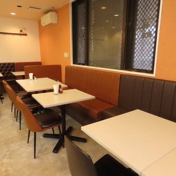 【大型の宴会にも◎】人数が多くても安心！10名様以上の大人数の飲み会やお食事会も承っております。歓送迎会に嬉しいデザートプレートもご用意しております◎大人数の際にはお席が埋まりやすいので事前予約がおすすめ♪