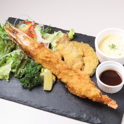 特大有頭エビフライ