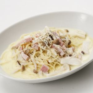 キノコとベーコンのクリーム