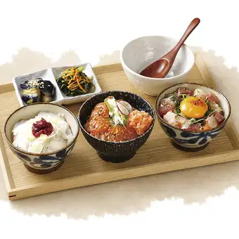 サーモン&月見ユッケ&タイ 3品丼セット