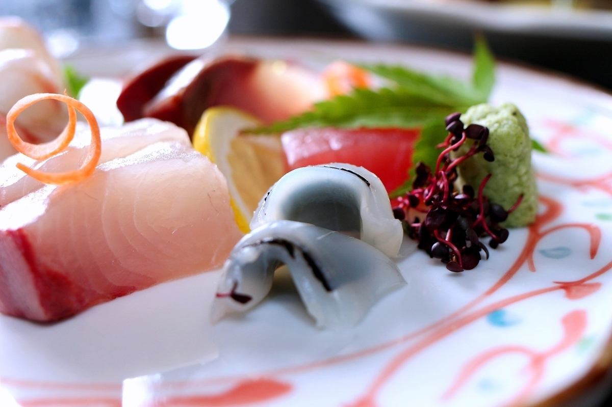 可以奢侈地品尝濑户内新鲜海鲜的餐厅。用于招待和宴会◎