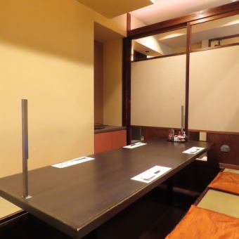 A new private room where you can relax comfortably for up to 6 people.This room can be used from "everyday" to "special occasions".Because it is a completely private room, you can relax and enjoy your meal without worrying about your surroundings.