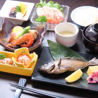 [Tomozen Lunch]★Reservations only★Uses Setouchi ingredients♪Grilled food set meal☆Tomonoura 1,518 yen