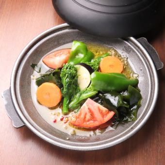 春野菜のアヒージョ