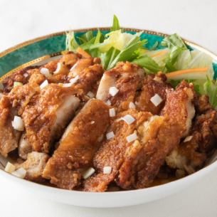 Deep-fried chicken thigh with Yurin sauce (Yurin chicken)