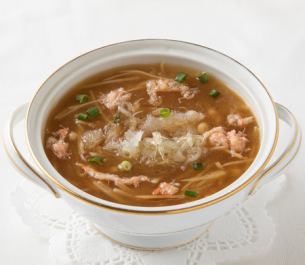 Shark fin soup with crabmeat
