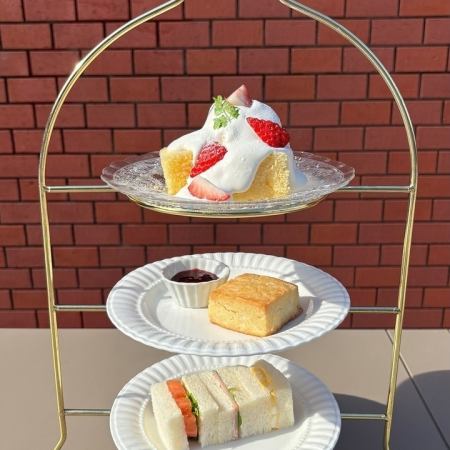 【ふわふわ苺ショート】当日注文OK *ドリンクバー別料金