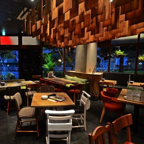 【大井町駅徒歩3分★肉バル風居酒屋「バルザル」の店内・お席・雰囲気ご紹介♪】貸切も最大74名様まで承っております♪ご希望のお客様、まずはお気軽にお問い合わせ下さい♪ご宴会に便利な飲み放題付きコースも4000円~多数ご用意しております♪