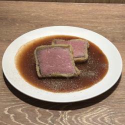 低温慢煮牛排配香浓半釉汁