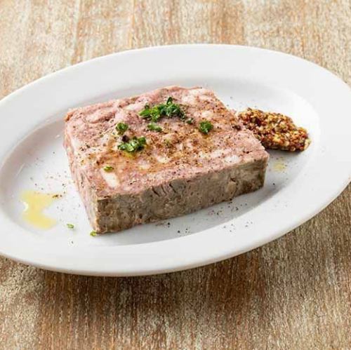 厚切り自家製パテ・ド・カンパーニュ